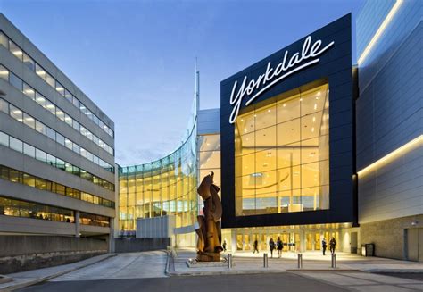 yorkdale shopping centre schedule.